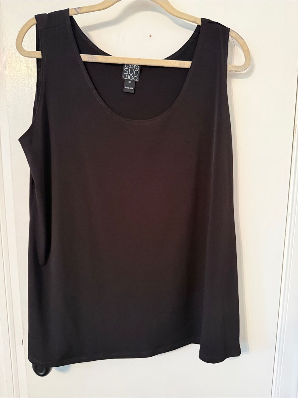 CLARA SUNWOO Black Scoop Neck Sleeveless Tank